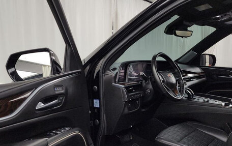 Cadillac Escalade V, 2023 год, 12 333 076 рублей, 15 фотография
