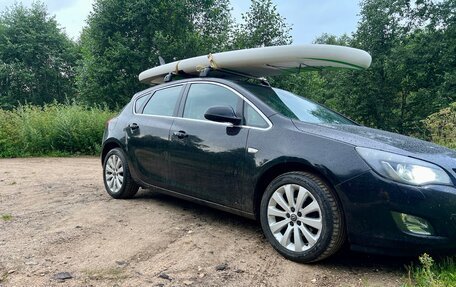 Opel Astra J, 2010 год, 699 999 рублей, 3 фотография