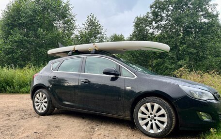 Opel Astra J, 2010 год, 699 999 рублей, 2 фотография