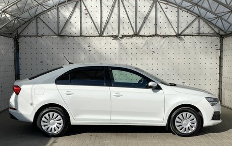 Skoda Rapid II, 2021 год, 1 615 000 рублей, 9 фотография