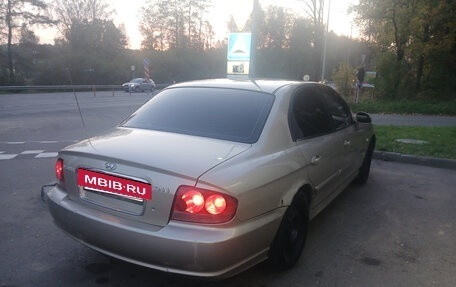 Hyundai Sonata IV рестайлинг, 2004 год, 360 000 рублей, 3 фотография