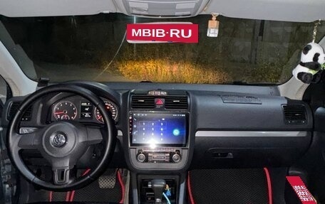 Volkswagen Jetta VI, 2009 год, 725 000 рублей, 8 фотография