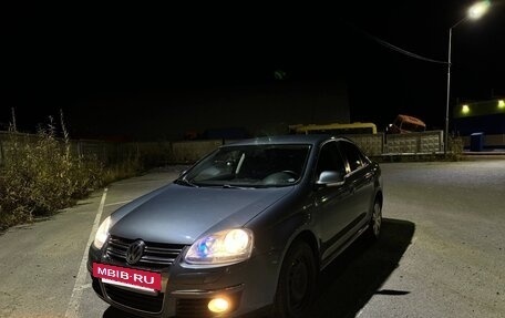 Volkswagen Jetta VI, 2009 год, 725 000 рублей, 2 фотография