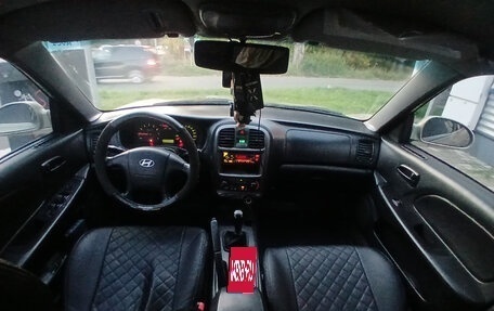 Hyundai Sonata IV рестайлинг, 2004 год, 360 000 рублей, 6 фотография