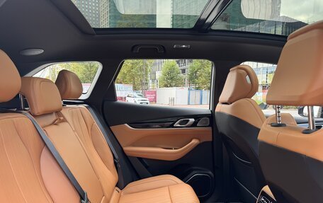 Geely Atlas, 2025 год, 2 490 000 рублей, 24 фотография
