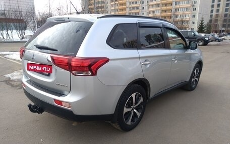 Mitsubishi Outlander III рестайлинг 3, 2013 год, 1 490 000 рублей, 3 фотография