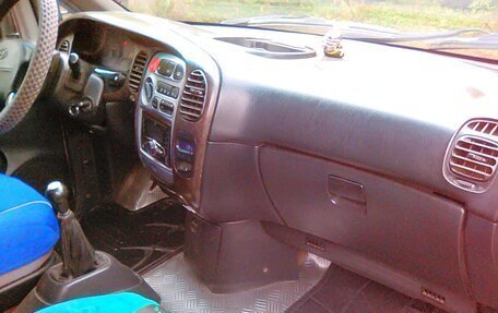 Hyundai Starex I рестайлинг, 2006 год, 750 000 рублей, 9 фотография