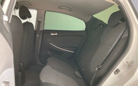 Hyundai Solaris II рестайлинг, 2013 год, 550 000 рублей, 15 фотография