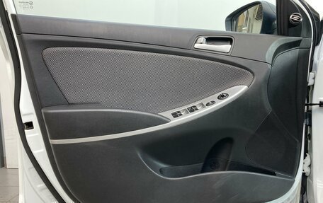 Hyundai Solaris II рестайлинг, 2013 год, 550 000 рублей, 17 фотография