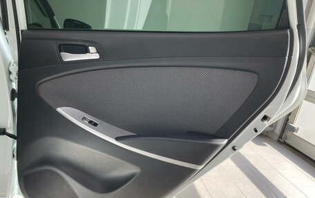 Hyundai Solaris II рестайлинг, 2013 год, 550 000 рублей, 20 фотография