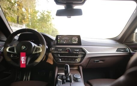 BMW 5 серия, 2019 год, 4 800 000 рублей, 13 фотография