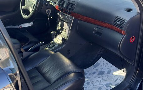 Toyota Avensis III рестайлинг, 2004 год, 830 000 рублей, 14 фотография