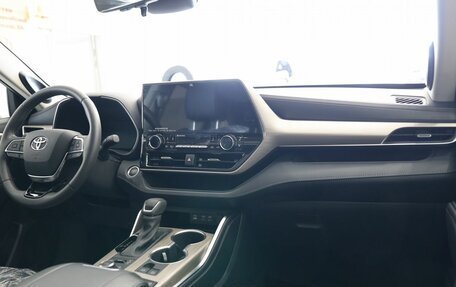 Toyota Highlander, 2025 год, 5 750 000 рублей, 22 фотография