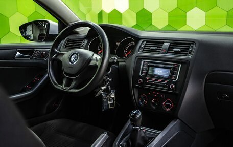 Volkswagen Jetta VI, 2015 год, 1 180 000 рублей, 12 фотография