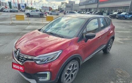 Renault Kaptur I рестайлинг, 2020 год, 1 350 000 рублей, 2 фотография