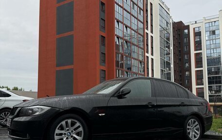 BMW 3 серия, 2008 год, 700 000 рублей, 2 фотография