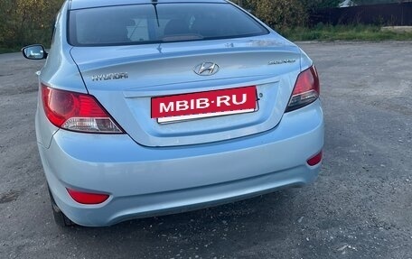 Hyundai Solaris II рестайлинг, 2012 год, 620 000 рублей, 3 фотография