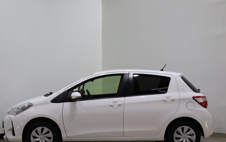 Toyota Vitz, 2018 год, 910 000 рублей, 7 фотография