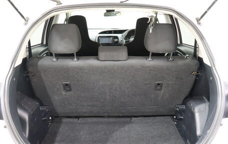 Toyota Vitz, 2018 год, 910 000 рублей, 11 фотография