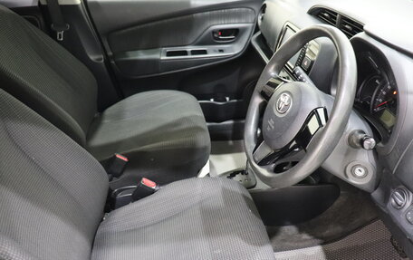 Toyota Vitz, 2018 год, 910 000 рублей, 16 фотография