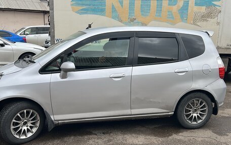 Honda Fit III, 2001 год, 355 000 рублей, 8 фотография