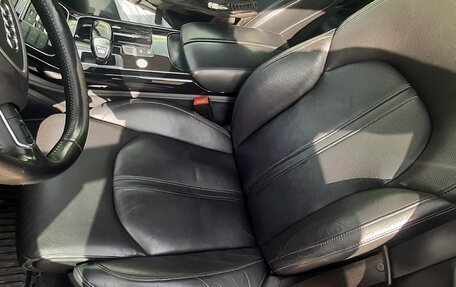 Audi A8, 2011 год, 1 375 000 рублей, 10 фотография