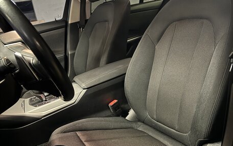 BMW 3 серия, 2019 год, 2 700 000 рублей, 12 фотография