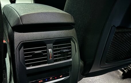 BMW 3 серия, 2019 год, 2 700 000 рублей, 16 фотография