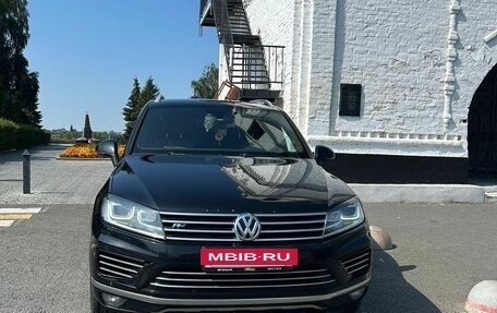 Volkswagen Touareg III, 2016 год, 2 750 000 рублей, 2 фотография