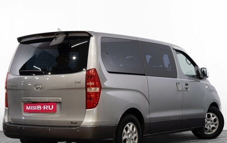 Hyundai Grand Starex Grand Starex I рестайлинг 2, 2011 год, 1 759 000 рублей, 4 фотография