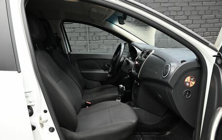 Renault Logan II, 2019 год, 799 000 рублей, 11 фотография