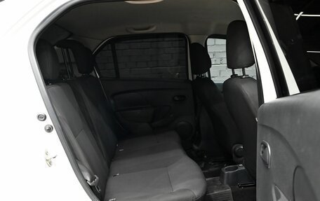 Renault Logan II, 2019 год, 799 000 рублей, 18 фотография