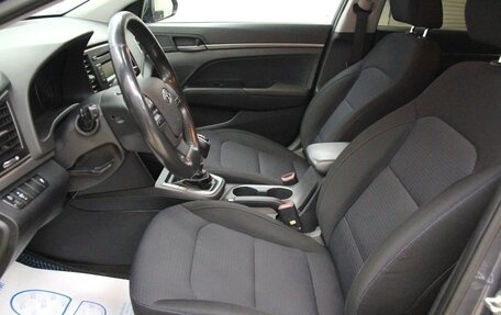 Hyundai Elantra VI рестайлинг, 2017 год, 1 227 000 рублей, 10 фотография