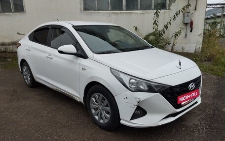 Hyundai Solaris II рестайлинг, 2022 год, 1 186 000 рублей, 2 фотография