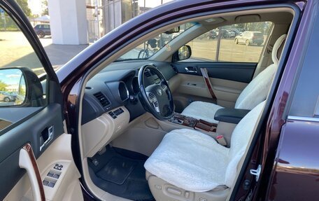 Toyota Highlander III, 2012 год, 1 750 000 рублей, 5 фотография