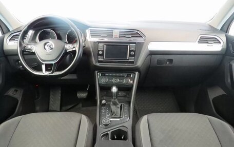 Volkswagen Tiguan II, 2018 год, 1 840 000 рублей, 6 фотография