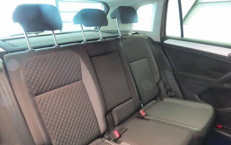 Volkswagen Tiguan II, 2018 год, 1 840 000 рублей, 23 фотография