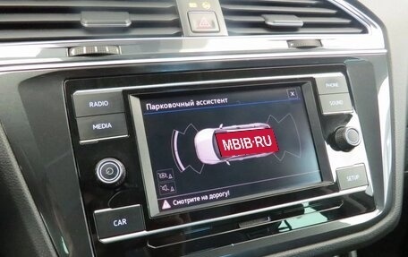 Volkswagen Tiguan II, 2018 год, 1 840 000 рублей, 16 фотография