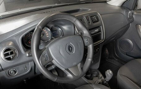 Renault Sandero II рестайлинг, 2015 год, 757 100 рублей, 3 фотография