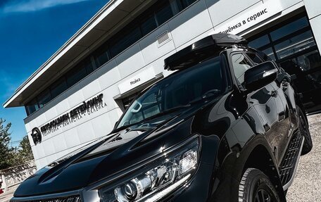 Toyota Land Cruiser Prado 150 рестайлинг 2, 2020 год, 6 950 000 рублей, 3 фотография