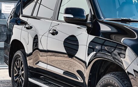 Toyota Land Cruiser Prado 150 рестайлинг 2, 2020 год, 6 950 000 рублей, 8 фотография