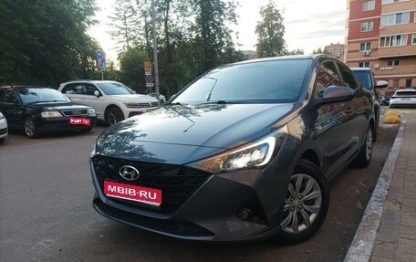 Hyundai Solaris II рестайлинг, 2021 год, 1 590 000 рублей, 1 фотография