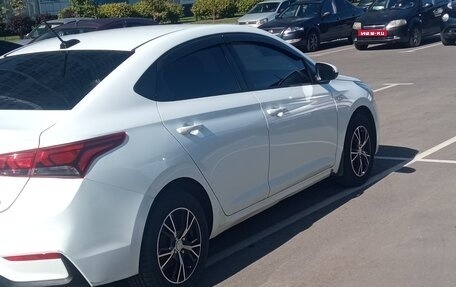 Hyundai Solaris II рестайлинг, 2019 год, 980 000 рублей, 4 фотография
