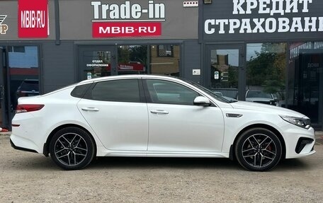 KIA Optima IV, 2018 год, 2 399 000 рублей, 9 фотография