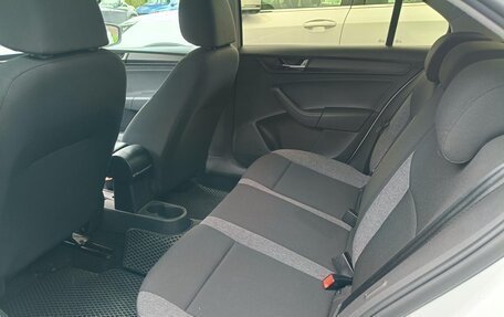 Skoda Rapid II, 2021 год, 1 560 000 рублей, 11 фотография