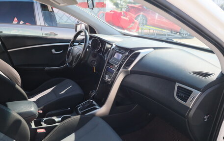 Hyundai i30 II рестайлинг, 2013 год, 923 300 рублей, 19 фотография