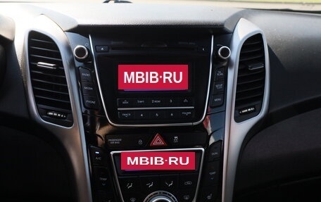 Hyundai i30 II рестайлинг, 2013 год, 923 300 рублей, 16 фотография