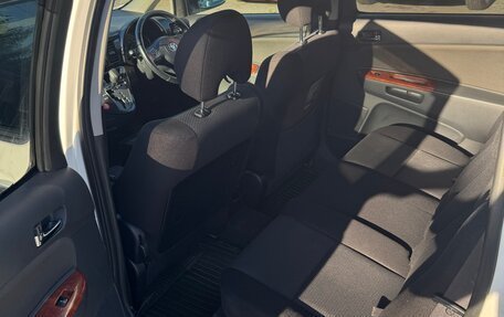 Toyota Wish II, 2003 год, 750 000 рублей, 11 фотография
