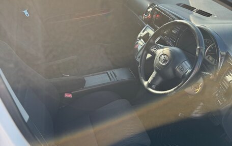 Toyota Wish II, 2003 год, 750 000 рублей, 10 фотография