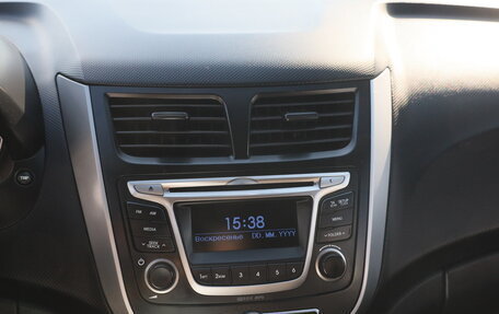 Hyundai Solaris II рестайлинг, 2015 год, 861 493 рублей, 15 фотография